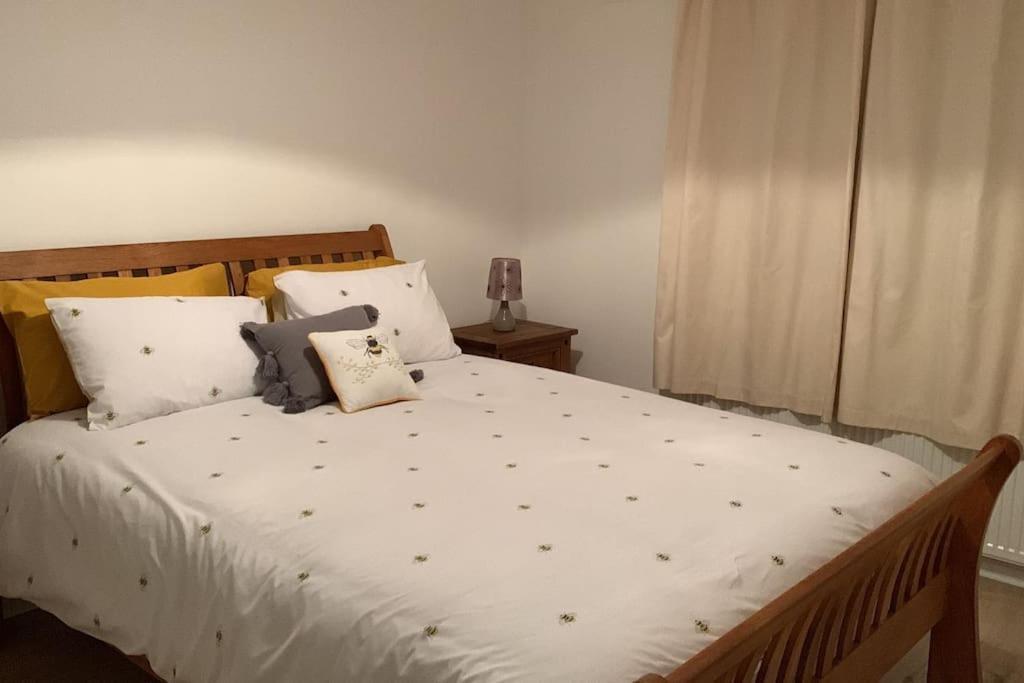Bumblebee Cottage 多尼戈尔 外观 照片
