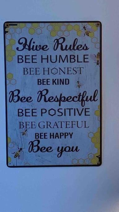 Bumblebee Cottage 多尼戈尔 外观 照片